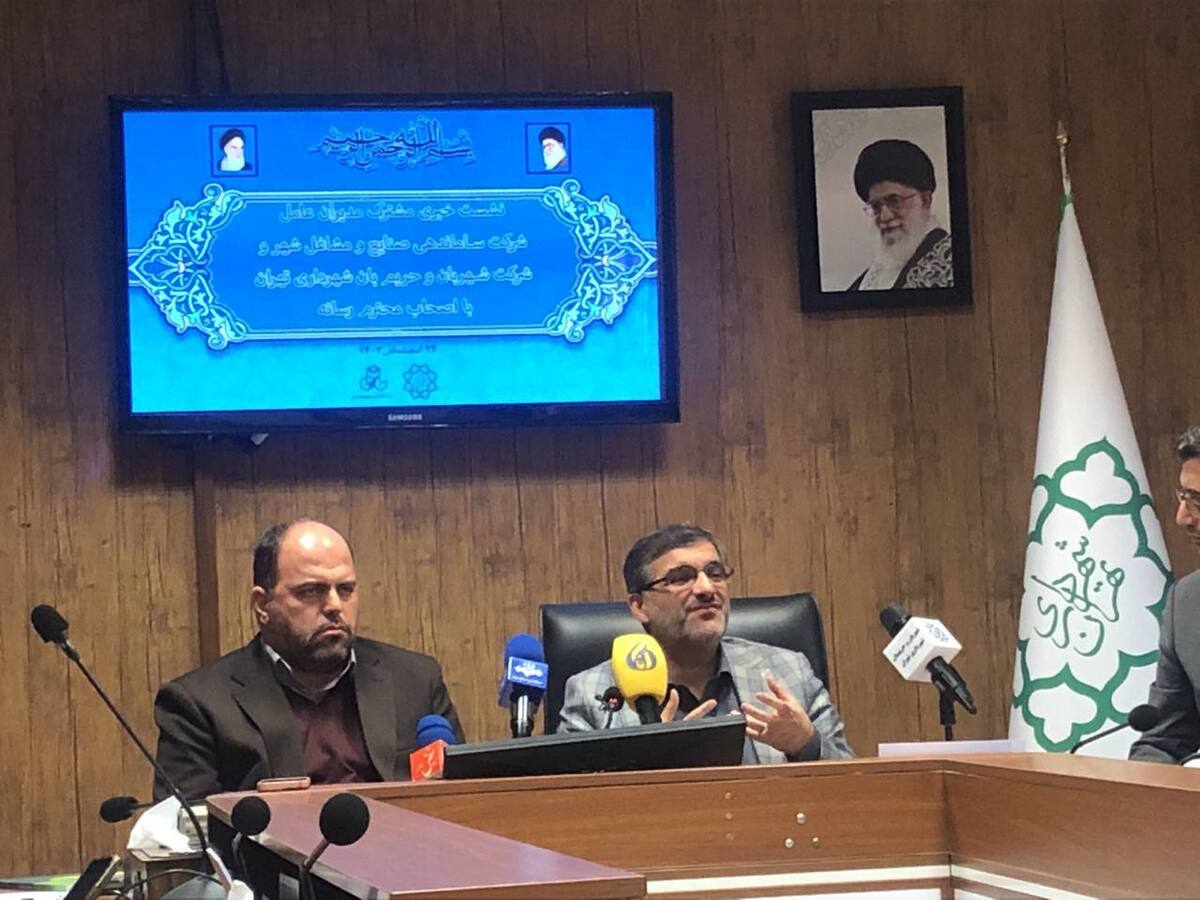 دستفروشان شهر تهران شناسنامهدار میشوند، اما مالیات نمی دهند