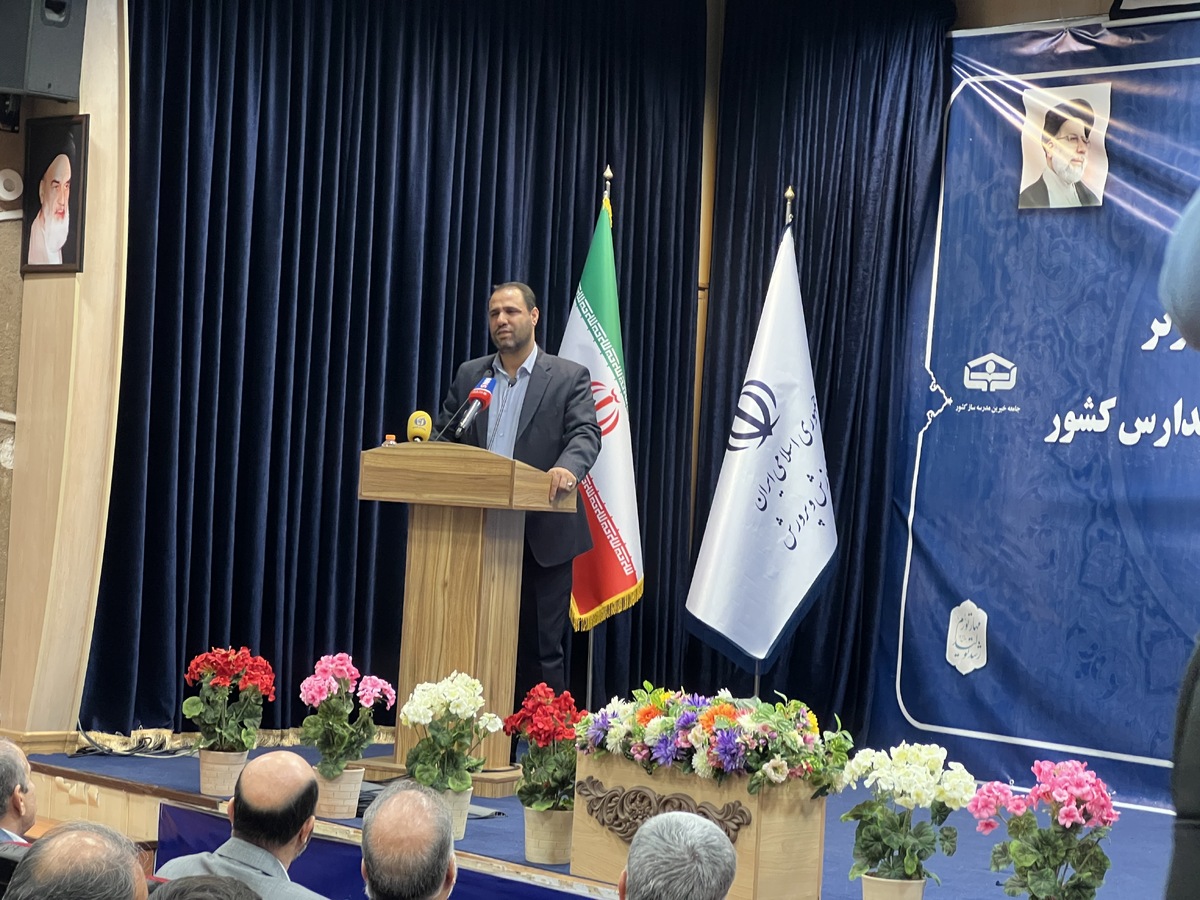 تاکید وزیر آموزشوپرورش بر ضرورت آموزش مستمر معلمان