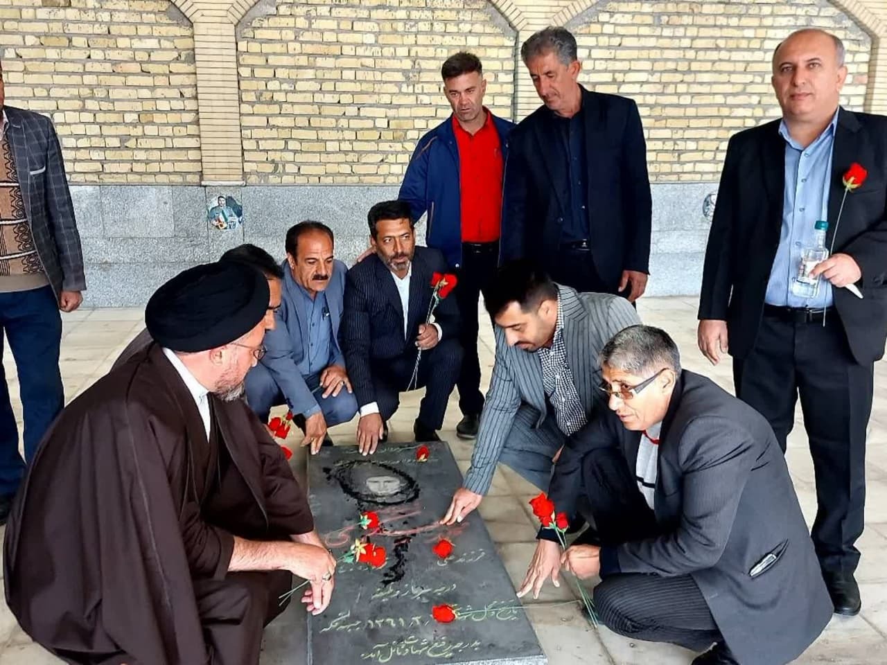 سفر به سرزمین شهدا با طعم نهال سفر به سرزمین شهدا با طعم نهال