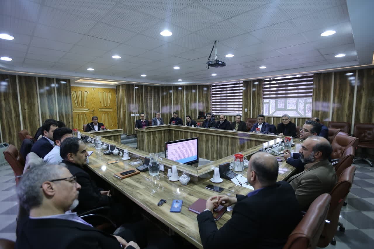 لزوم جذب سرمایهگذار برای فعالیتهای اقتصادی دانشگاه آزاد اراک لزوم جذب سرمایهگذار برای فعالیتهای اقتصادی دانشگاه آزاد اراک