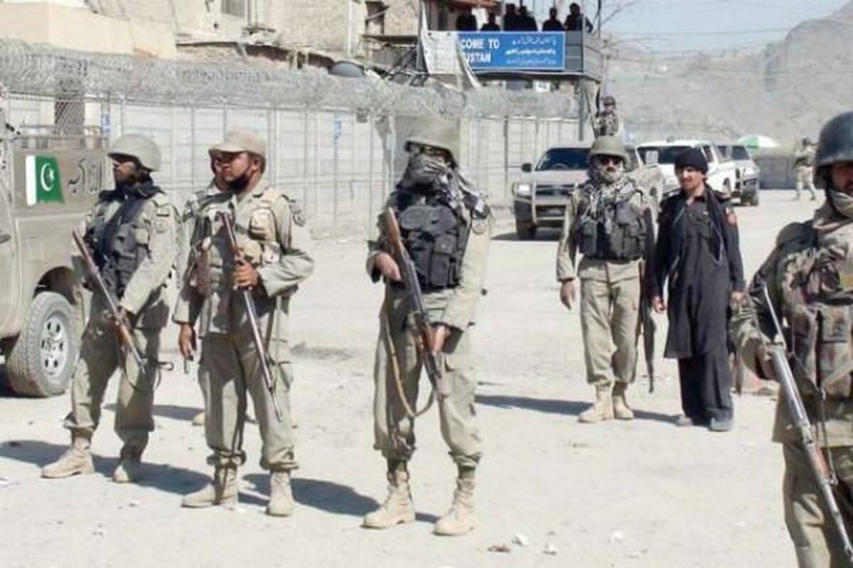 وضعیت جنگی در مرز بین پاکستان و افغانستان / اسلامآباد: مواضع تحریک طالبان را هدف قرار دادیم + فیلم
