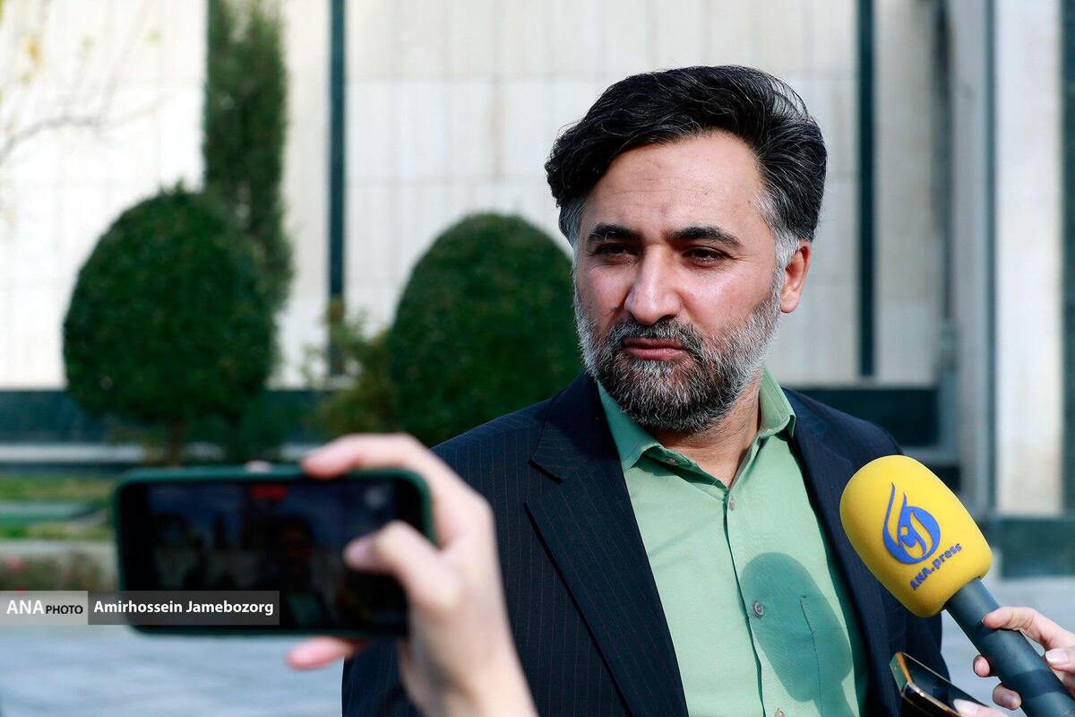 کسی که بخواهد در انتخابات تأثیرگذار باشد حتماً شرکت میکند