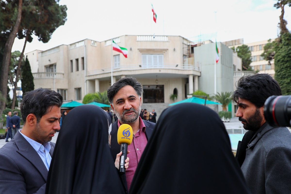 دهقانی فیروزآبادی: ۸۰۰ شرکت فناور، ۲۲۰۰ شرکت نوآور و ۷۰۰۰ شرکت نوپا دانشبنیانی داریم
