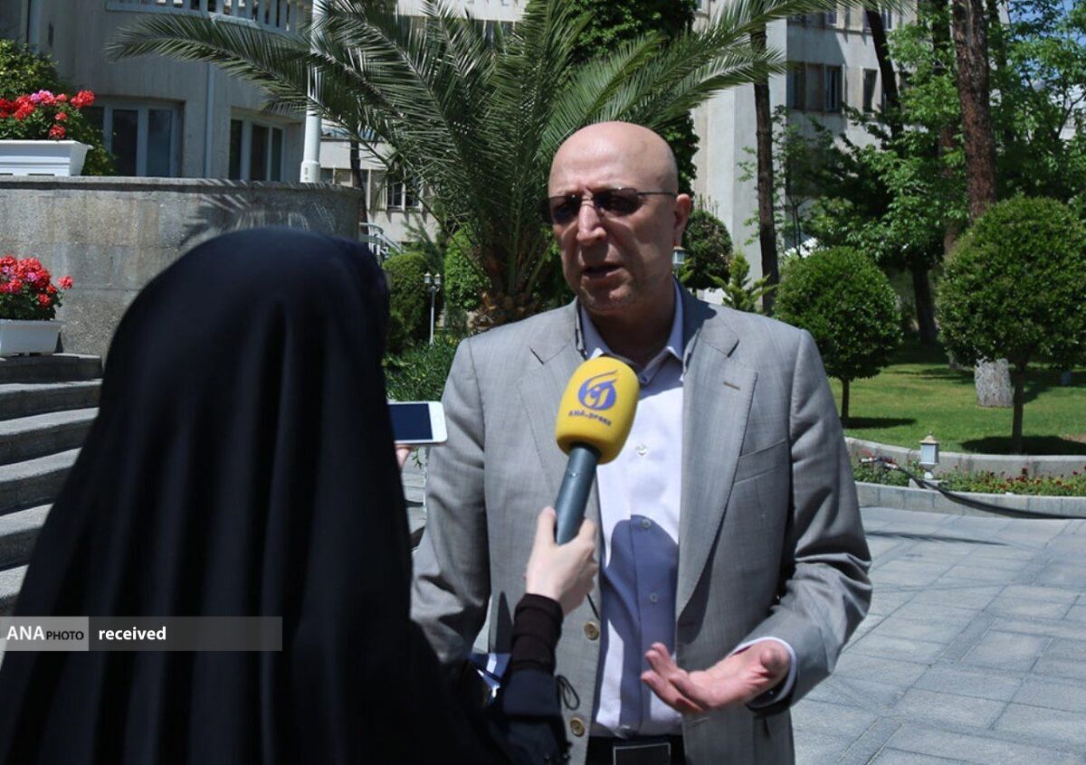 وزارت علوم با موسسات فروش مدرک برخورد می‌کند