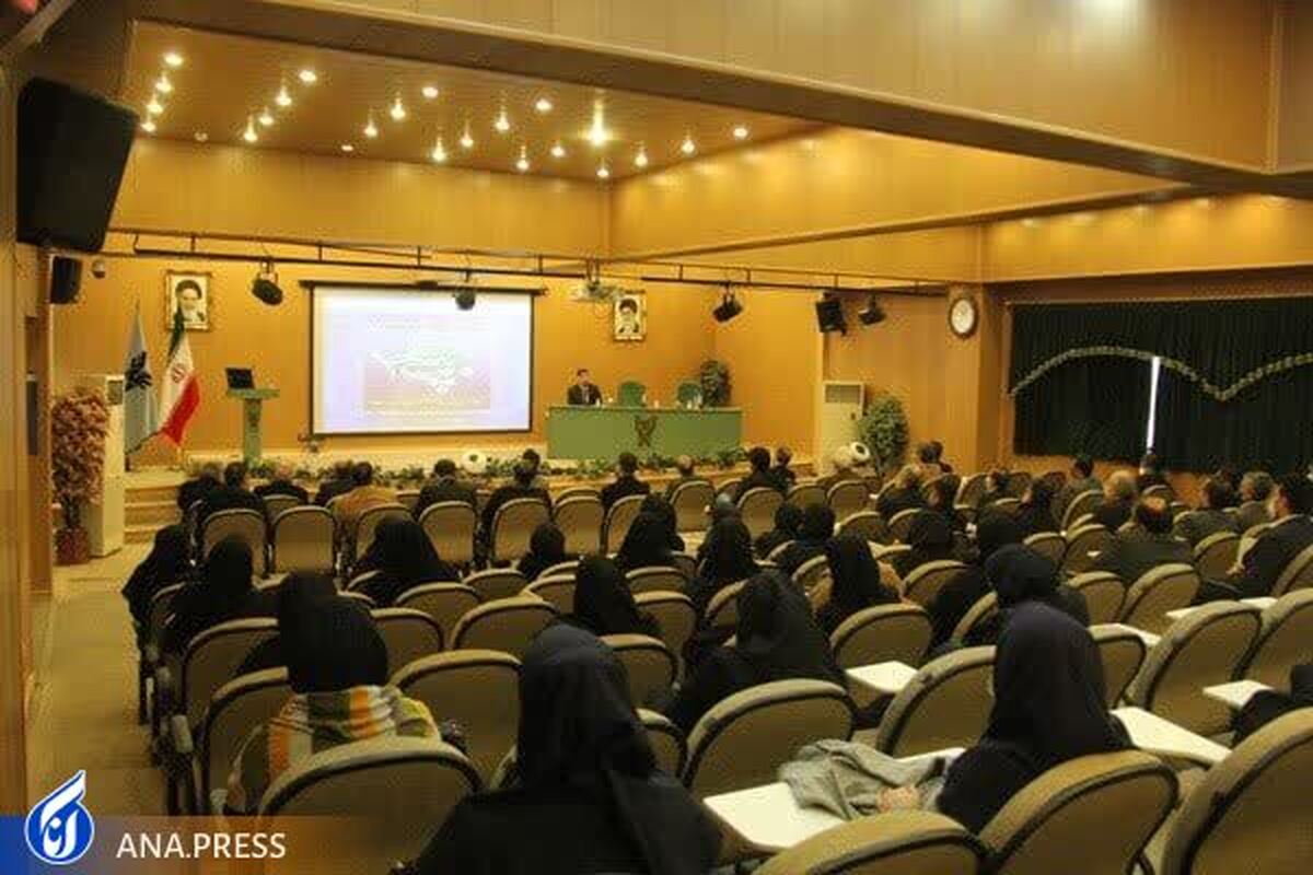 لزوم هدایت دانشجویان به سمت انتخاب موضوع از برنامههای علمی