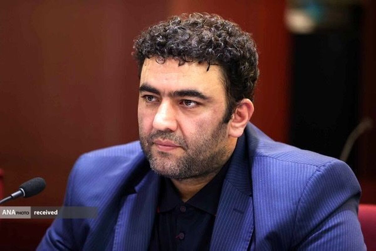 زندی برای حضور در انتخابات ثبت نام کرد