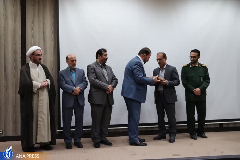 بینش توحیدی و منش معلمی شاخص&zwnj;ترین ابعاد وجودی شهید مطهری بود