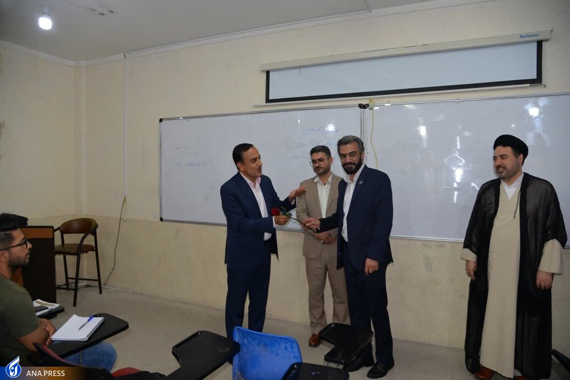 تفکرات اعتقادی، سیاسی و اجتماعی افراد از معلمان نشئت می&zwnj;گیرد