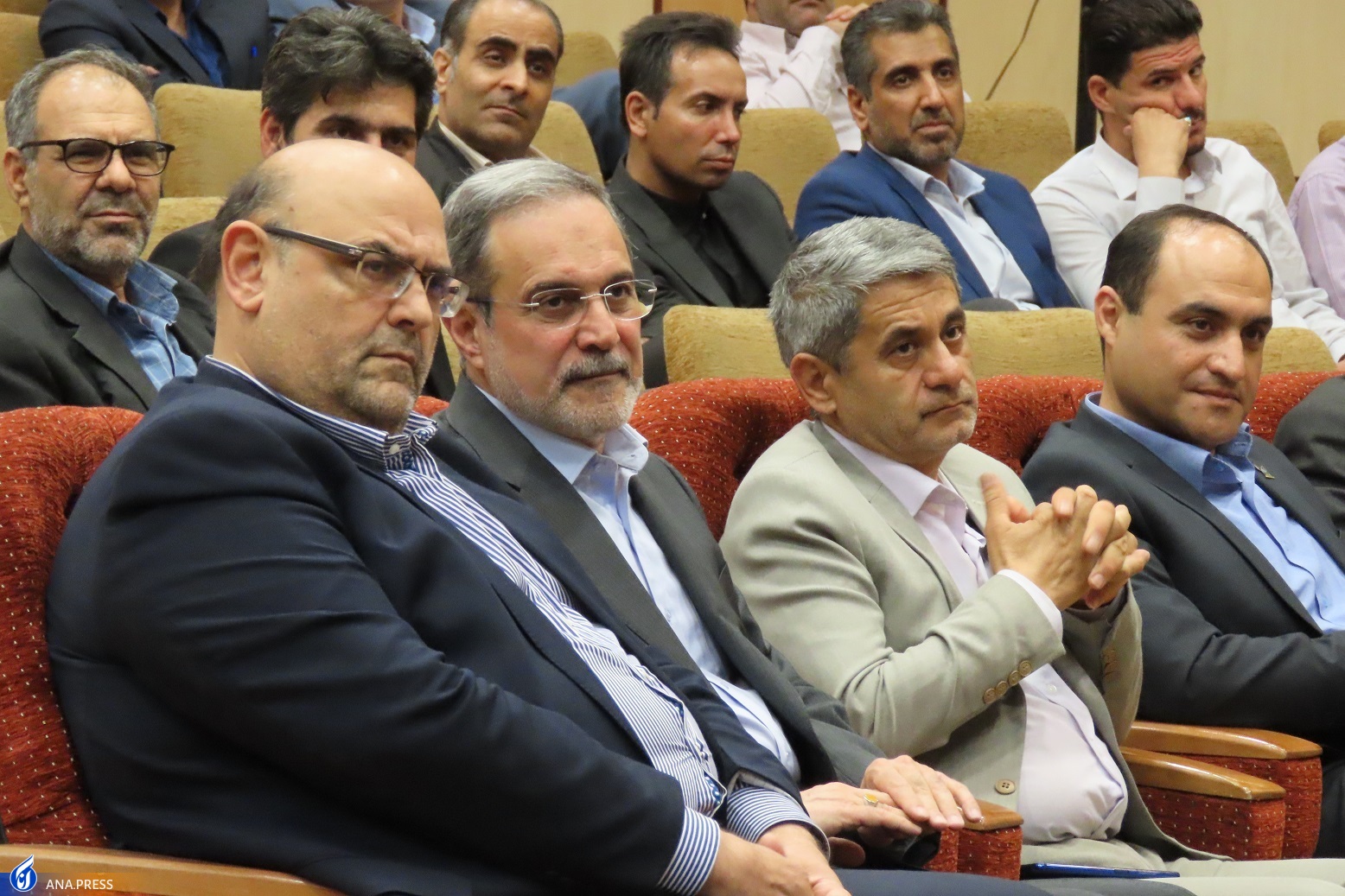 جایگزینی برای اصلی&zwnj;ترین عنصر نظام تعلیم و تربیت متصور نیستیم