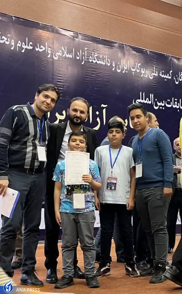 درخشش تیمهای دانشآموزی و دانشجویی دانشگاه آزاد کرمان در مسابقات ربوکاپ درخشش تیمهای دانشآموزی و دانشجویی دانشگاه آزاد کرمان در مسابقات ربوکاپ