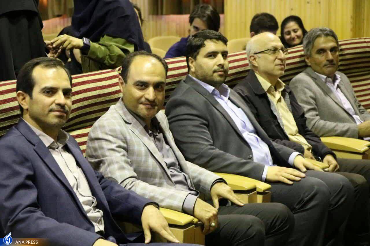 موضوع اسماء حسنی در جشنواره رنگ خدا فضای رها و آزاد انتزاع را متبرک کرد