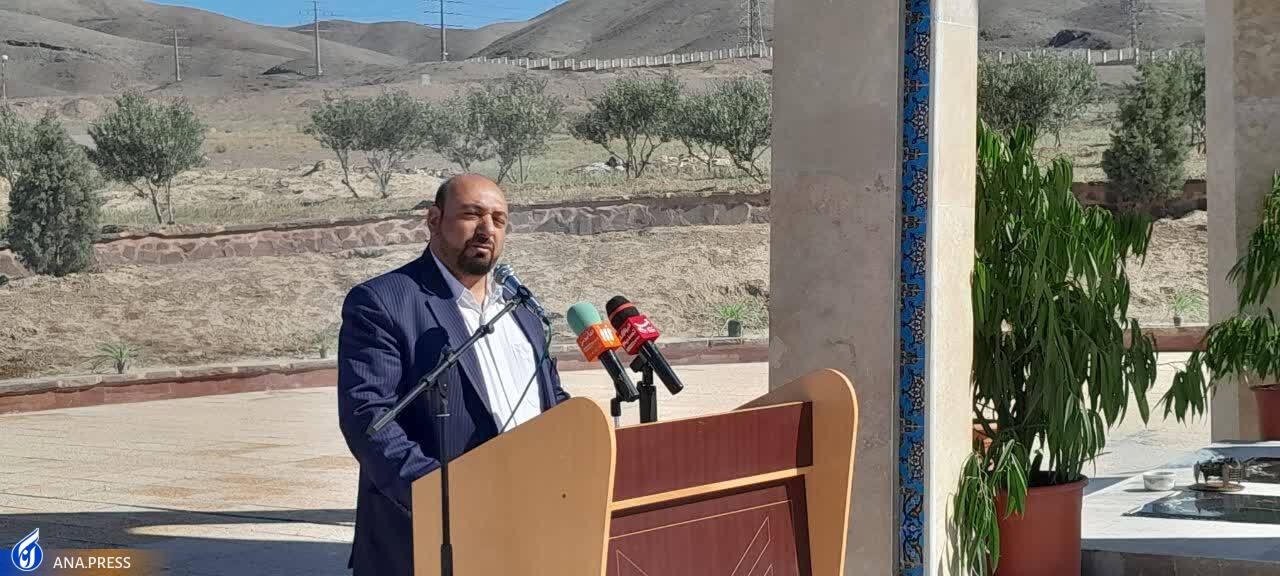 المان مقبره شهدای گمنام شهر در دانشگاه آزاد اسلامی پرند گشایش یافت