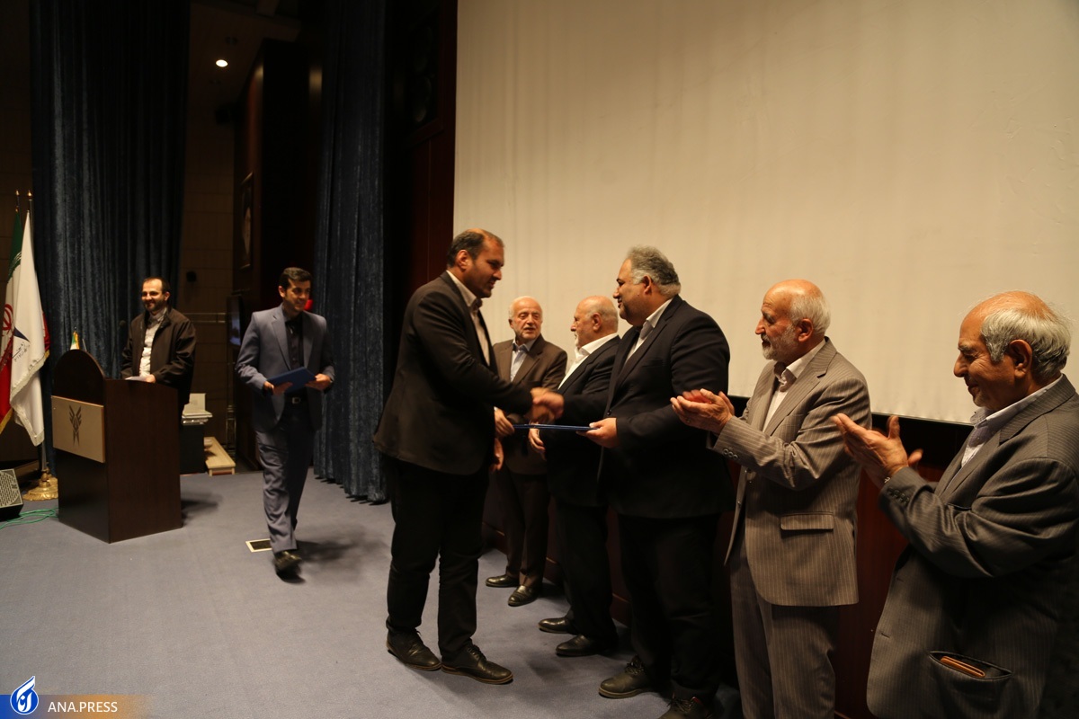 استادان دانشگاه دستاورد&zwnj;های نظام را تبیین کنند