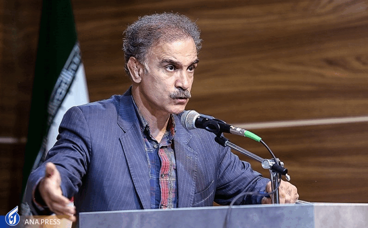 خیرآبادی و یاری در انتخابات فدراسیون کشتی ثبت نام کردند