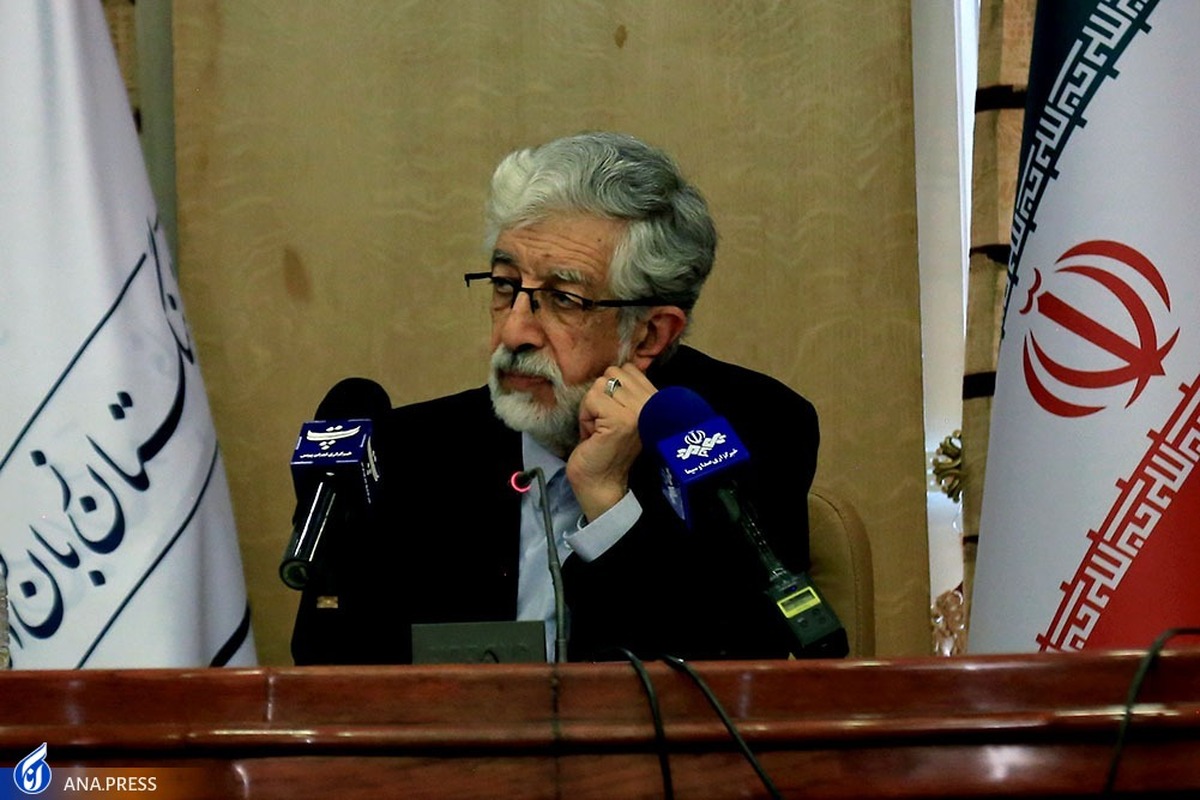 باید کمک کنیم تاجیکها به خط فارسی مسلط شوند