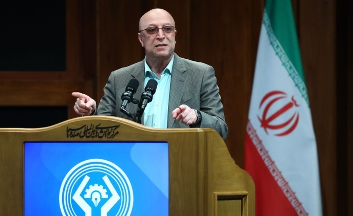 فعالیتهای قرآنی در دانشگاه منجر به تربیت انسانهایی در طراز دانشگاه مطلوب انقلاب اسلامی میشود