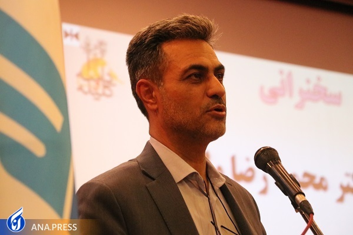 برنامههای ادبی در راستای احیای فرهنگ ناب ایرانی انجام شود