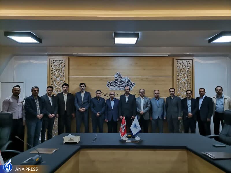 امضای تفاهمنامه میان گروه کارخانجات کبریت ستاره ممتاز و دانشگاه آزاد اسلامی تبریز امضای تفاهمنامه میان گروه کارخانجات کبریت ستاره ممتاز و دانشگاه آزاد اسلامی تبریز