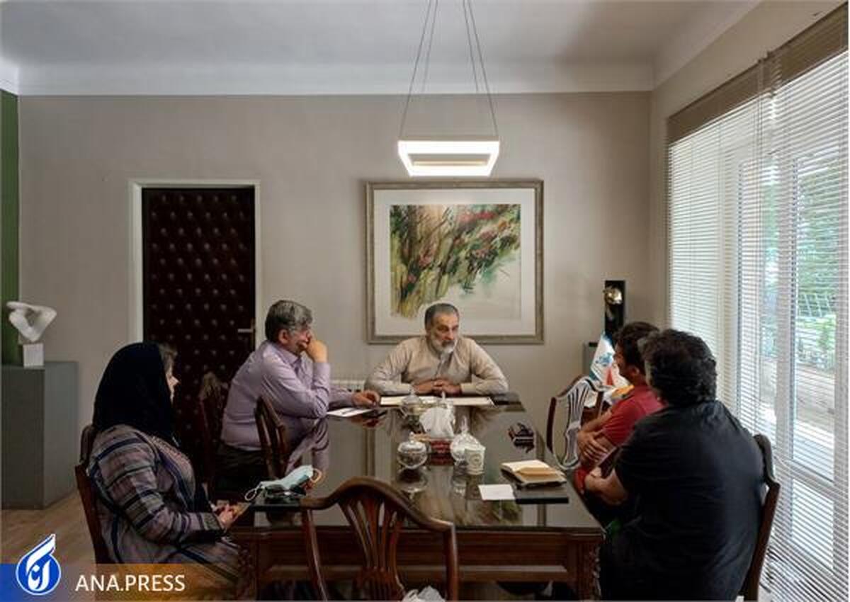 اعضای انجمن هنرمندان مجسمه ساز با مدیرکل هنرهای تجسمی دیدار کردند