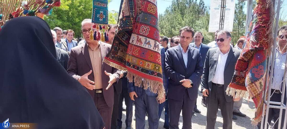 دانشگاه اقتصاد هنری دانشجویان را به خودکفایی میرساند