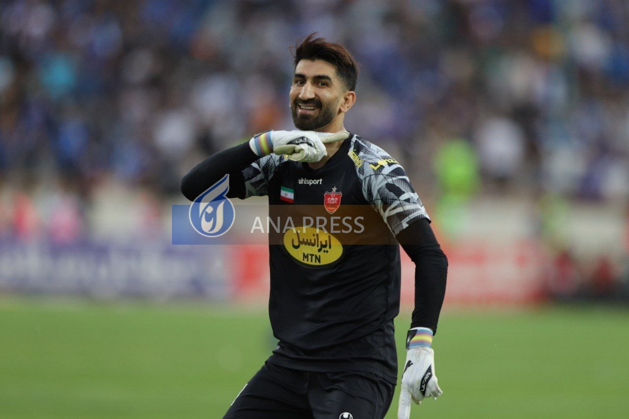 گلر پرسپولیس عصبانیت استقلالی ها را دو چندان کرد/ تمام حرکات جنجالی علیرضا بیرانوند+تصاویر گلر پرسپولیس عصبانیت استقلالی ها را دو چندان کرد/ تمام حرکات جنجالی علیرضا بیرانوند+تصاویر