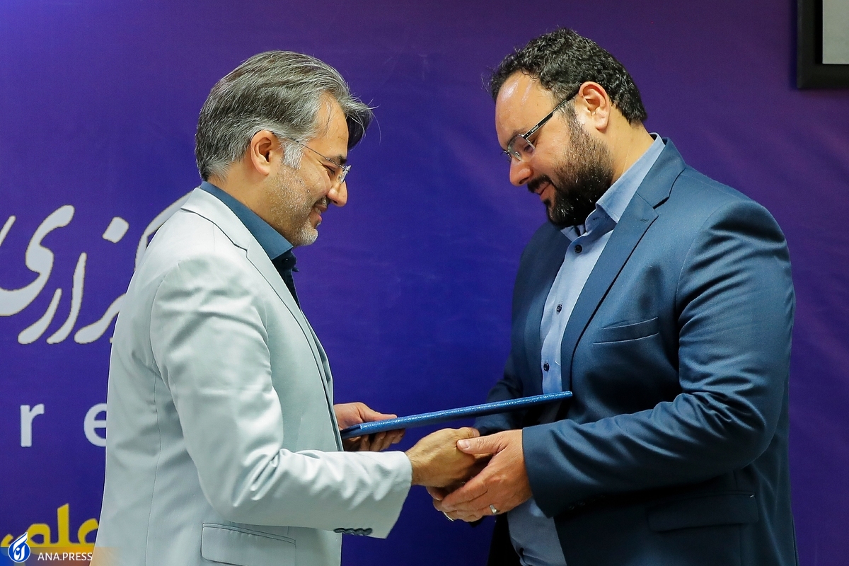 محمد صادق پور رئیس مرکز ارتباطات خبرگزاری آنا شد