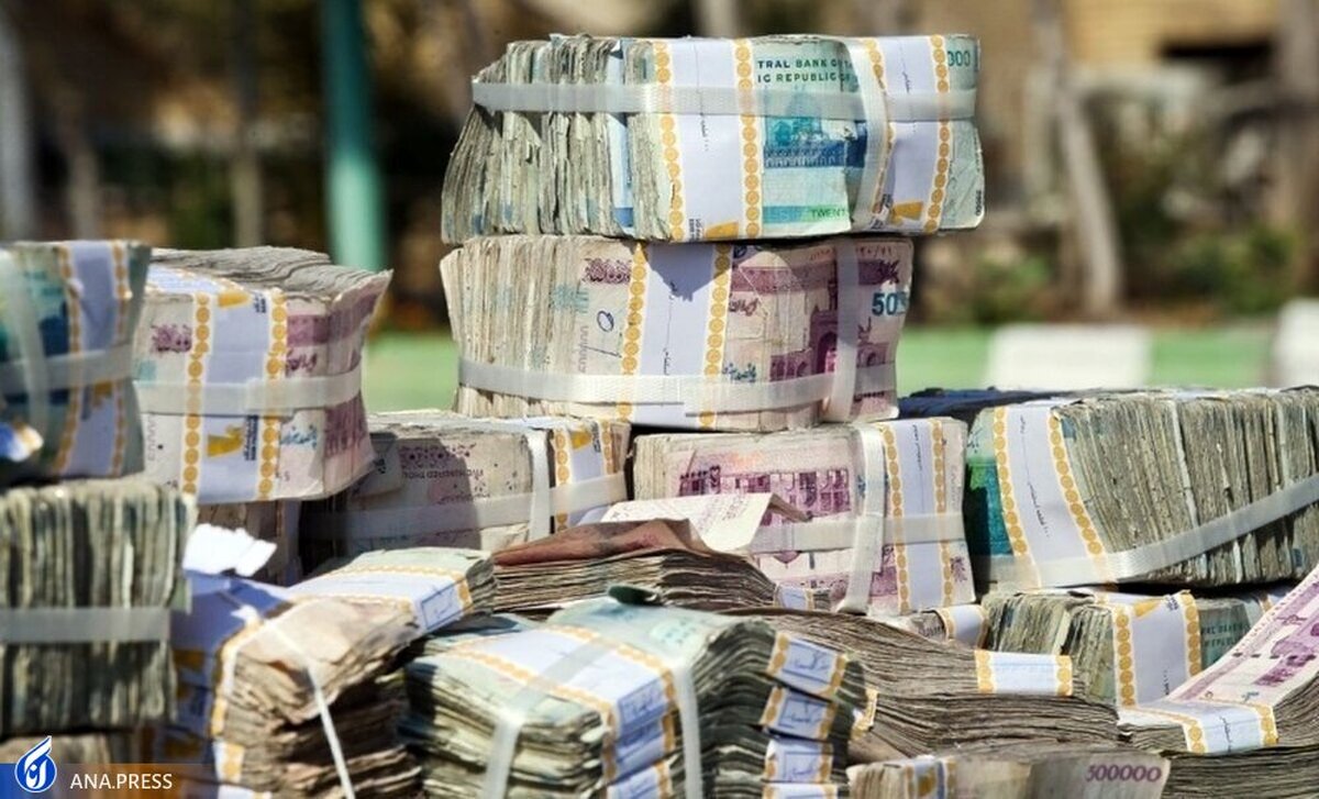 ثبات در بازار ارز افزایشی و رشد نقدینگی کاهشی میشود