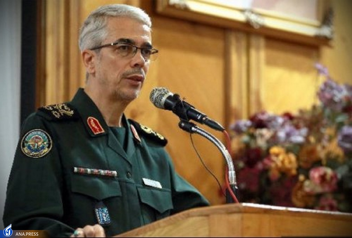 سرلشکر باقری: افسران انتظامی باید برای حوادث امروز و آینده آماده باشند