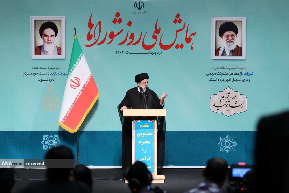 شوراها در چابک و فعالسازی شهرداریها نقشآفرین باشند