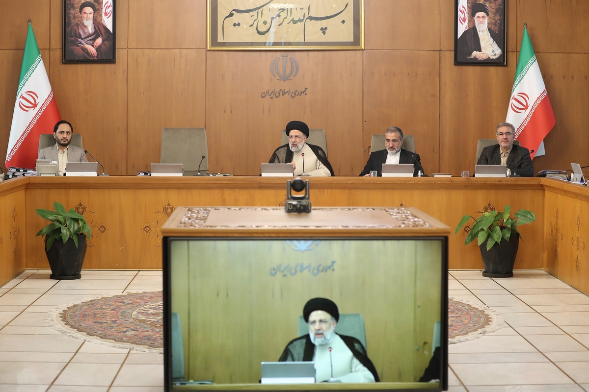 آییننامه مربوط به تسهیلات نامتعارف کارکنان بانکها اصلاح شود