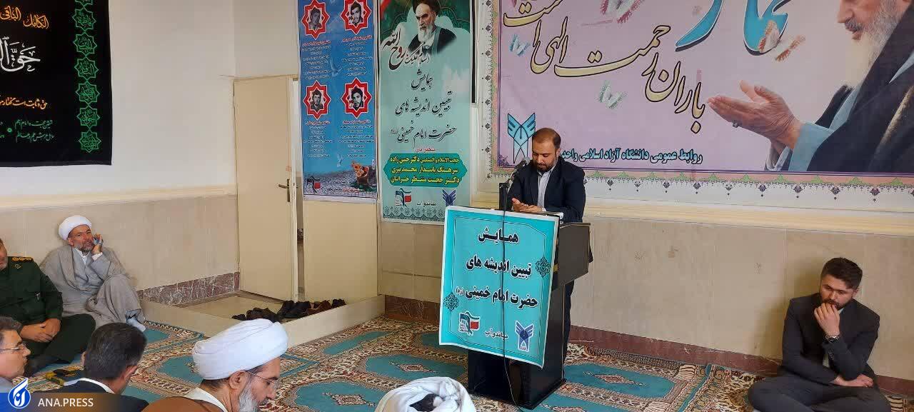 امام خمینی(ره) در اوج قدرت علمی و معنوی فرمود که طلبه&zwnj;ام/شهید مطهری حاصل جهاد علمی امام راحل