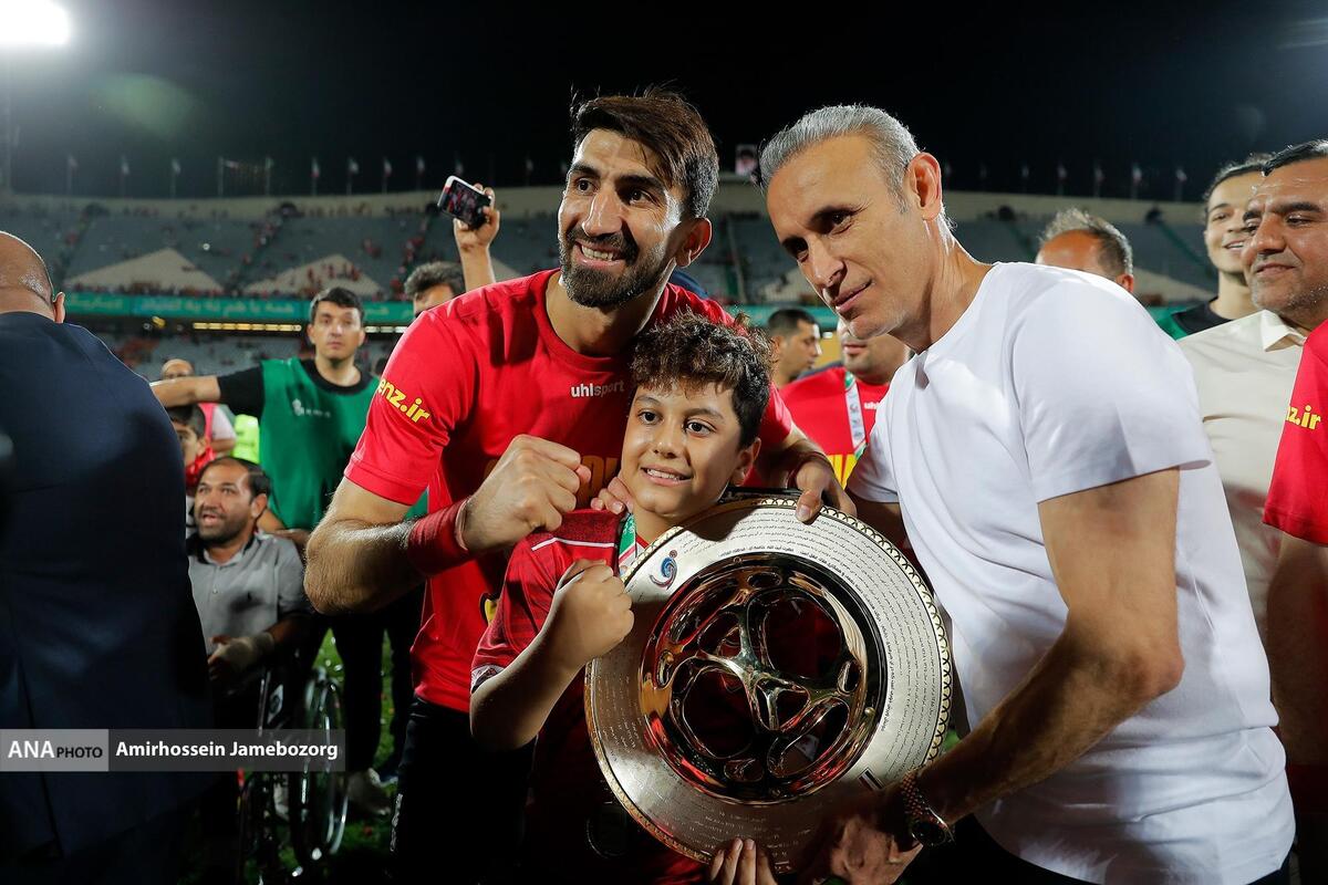 نعیم آبادی: گلمحمدی در تیمی جز پرسپولیس قهرمان نمیشود/ سرخابیها مکمل یکدیگر هستند
