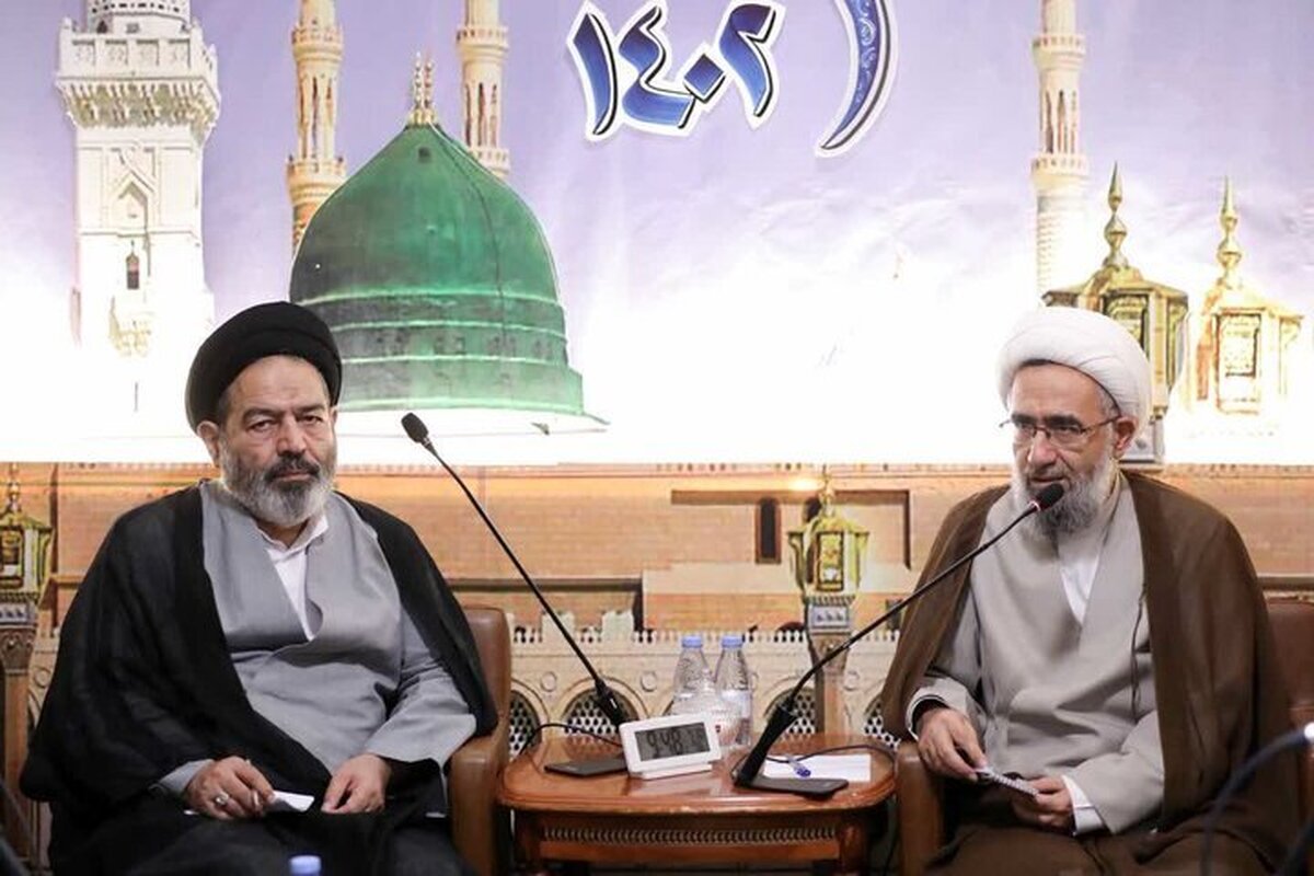 دلسوزان جهان اسلام در زمینه فرهنگسازی و تمدنسازی حج کار کنند
