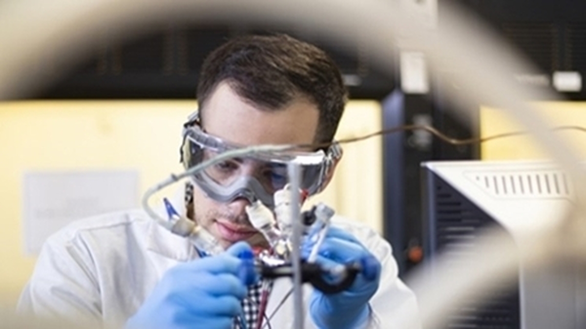 طرحهای پژوهشی توسعهدهنده فناوریهای شناختی حمایت میشوند