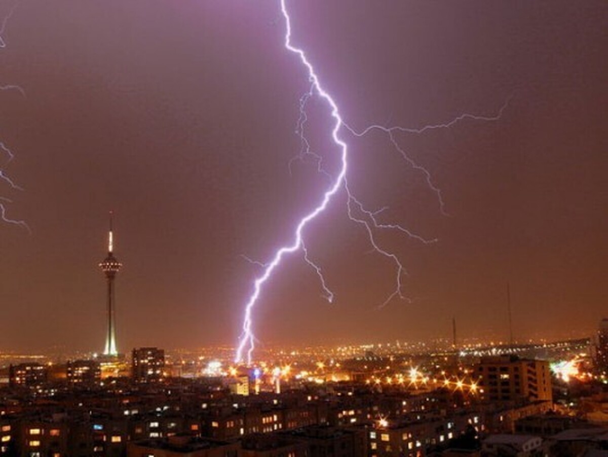 وقوع رعد و برق و وزش باد شدید در تهران، قزوین و البرز