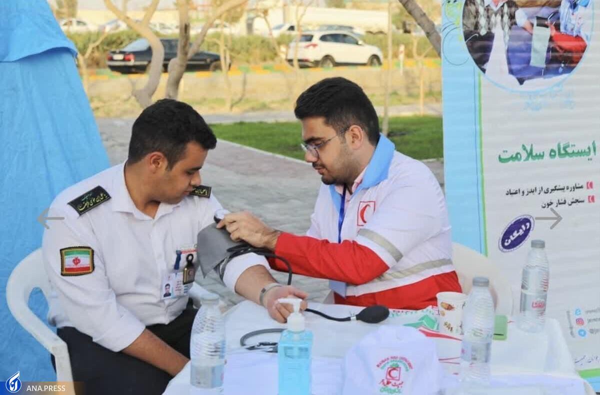 چرا دانشجوی دانشگاه آزاد مشهد نشان ملی فداکاری دریافت کرد؟