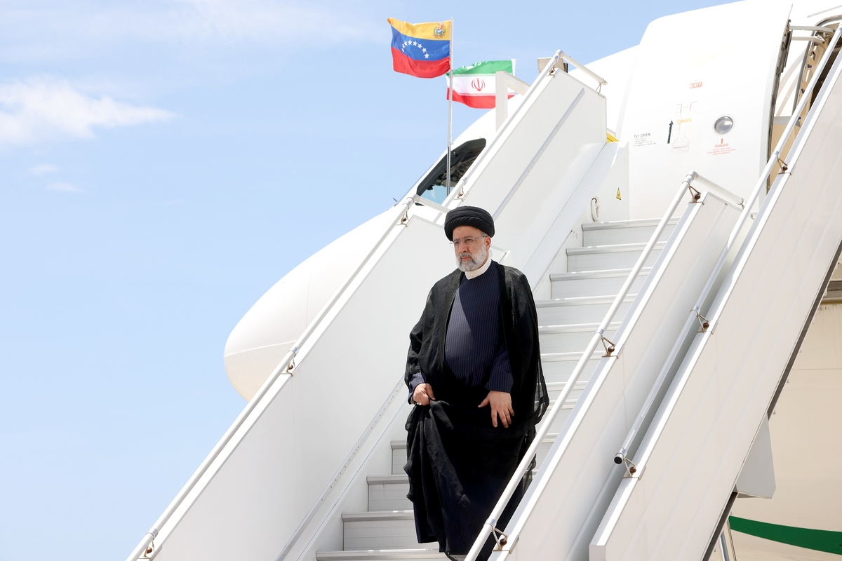 بهادری جهرمی: رویکرد دولت گسترش سیاست خارجی متوازن است