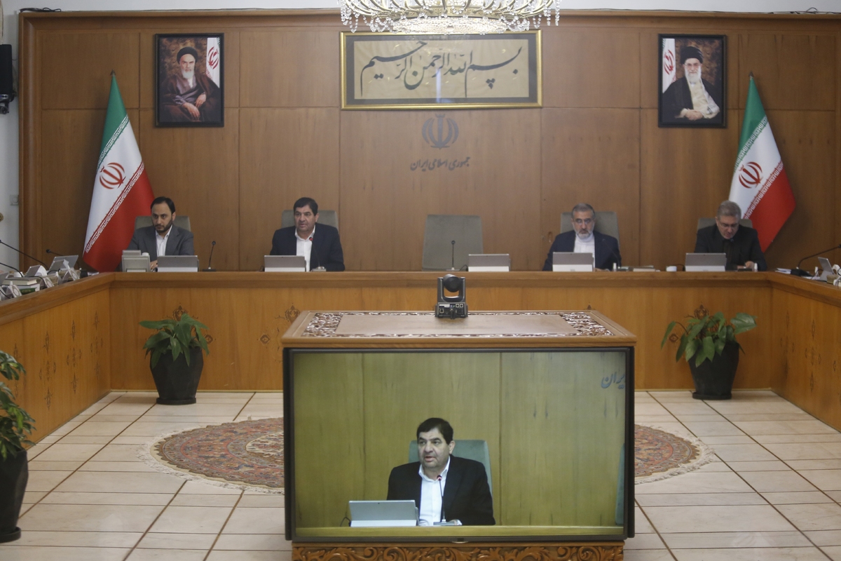 مخبر: وزیر اقتصاد ظرف یکماه مسائل گمرکات کشور را ساماندهی کند