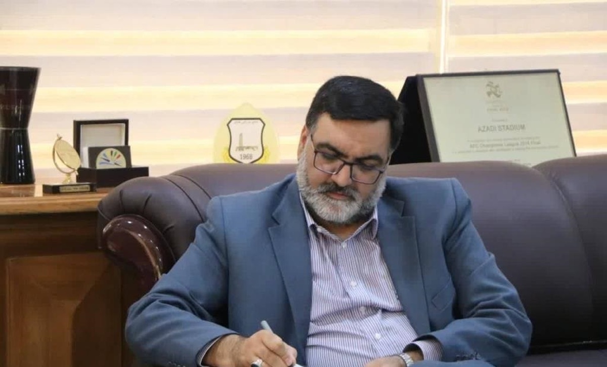 خارج شدن پلمب طبقه دوم ورزشگاه آزادی با دستور دادستانی+ فیلم