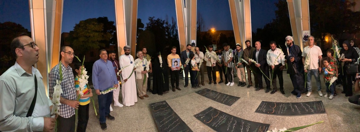 آغاز تئاتر صاحبدلان با حضور هنرمندان عراقی در مزار شهدای گمنام+ فیلم