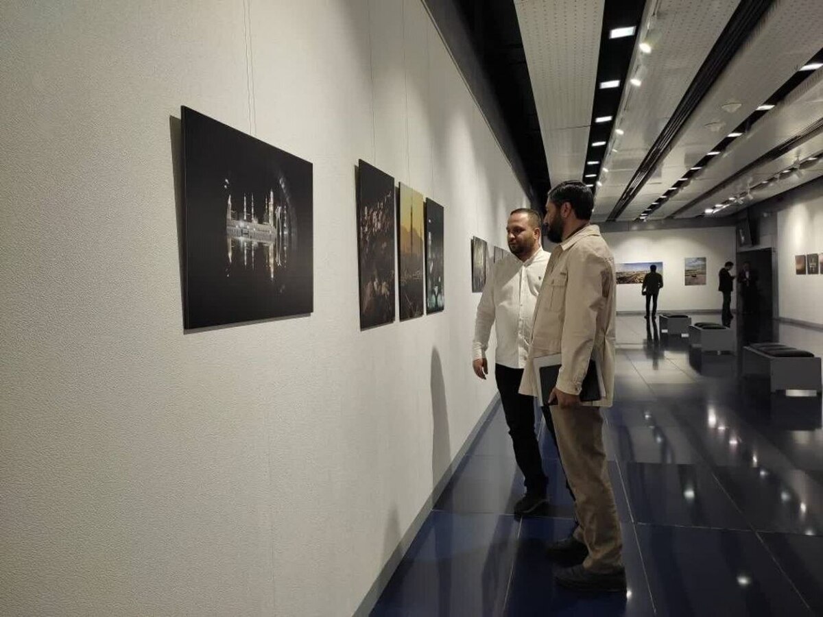 نمایشگاه «دور خدا بگرد» در گالری پردیس ملت افتتاح شد