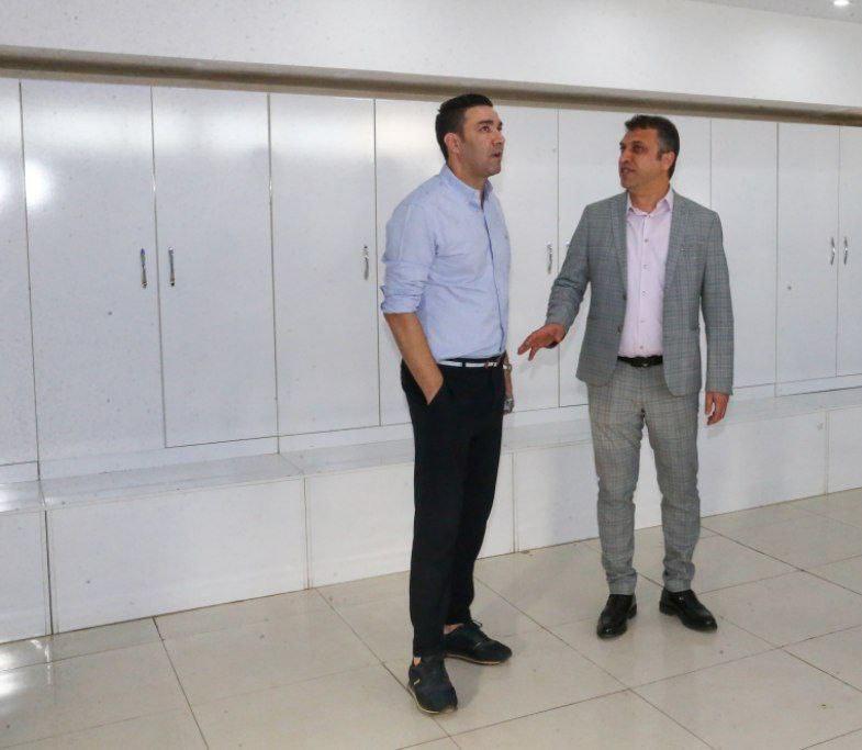 بازدید نکونام از کمپ حجازی بازدید نکونام از کمپ حجازی