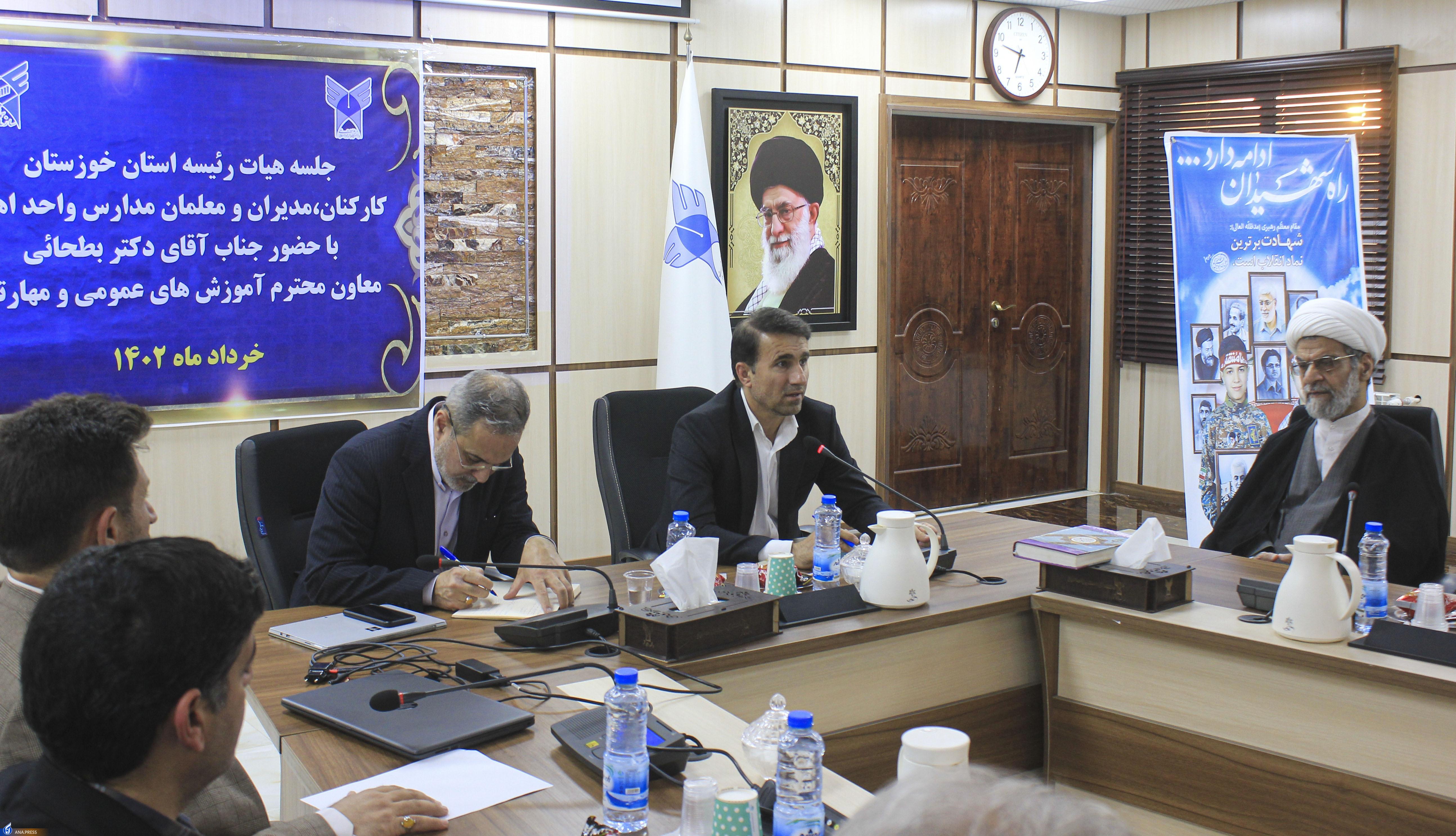 دانشکدههای «مهارت و کارآفرینی» و «تعلیم و تربیت» چه اهدافی را دنبال میکنند؟ دانشکدههای «مهارت و کارآفرینی» و «تعلیم و تربیت» چه اهدافی را دنبال میکنند؟