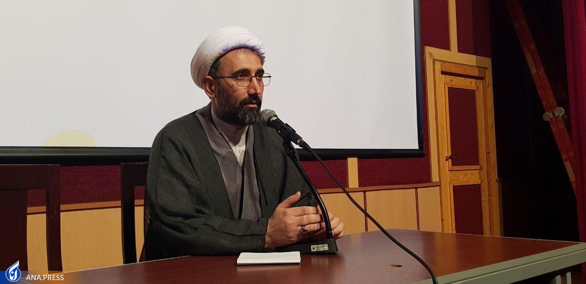 عظمت انقلاب باید در فضای دانشجویی دانشگاهها نهادینه شود