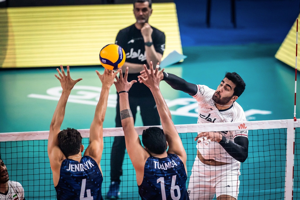 ایران - آمریکا؛ جنگی تمام عیار در شرایطی نابرابر رقابتی خارج از چارچوب والیبال و روح ورزش