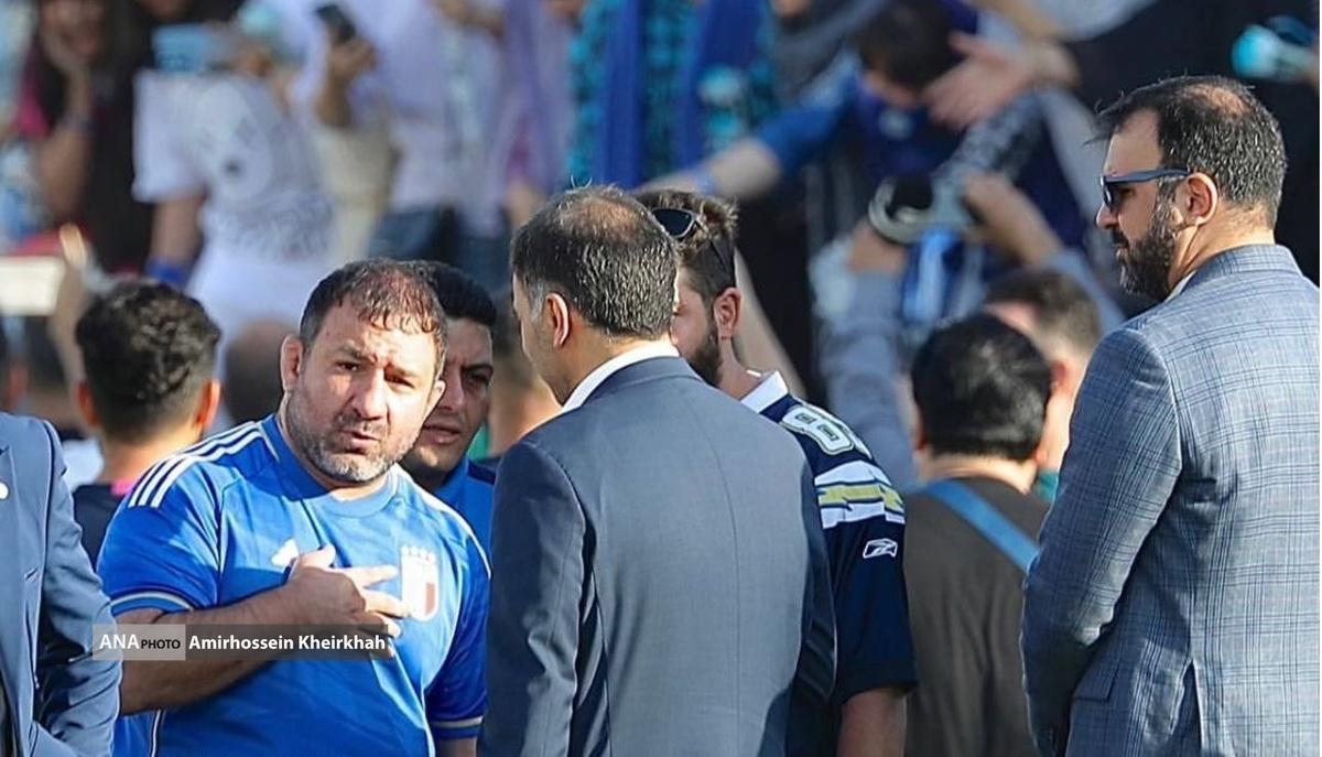 کریمی: اتفاقات تمرین استقلال ساختگی بود برخی خبرنگاران علیه باشگاه فعالیت میکنند!