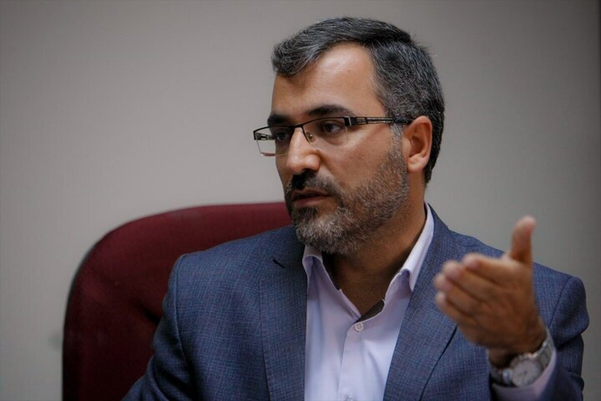 گودرزی: موضوع دستفروشان یکی از دغدغههای مهم مدیریت شهری است