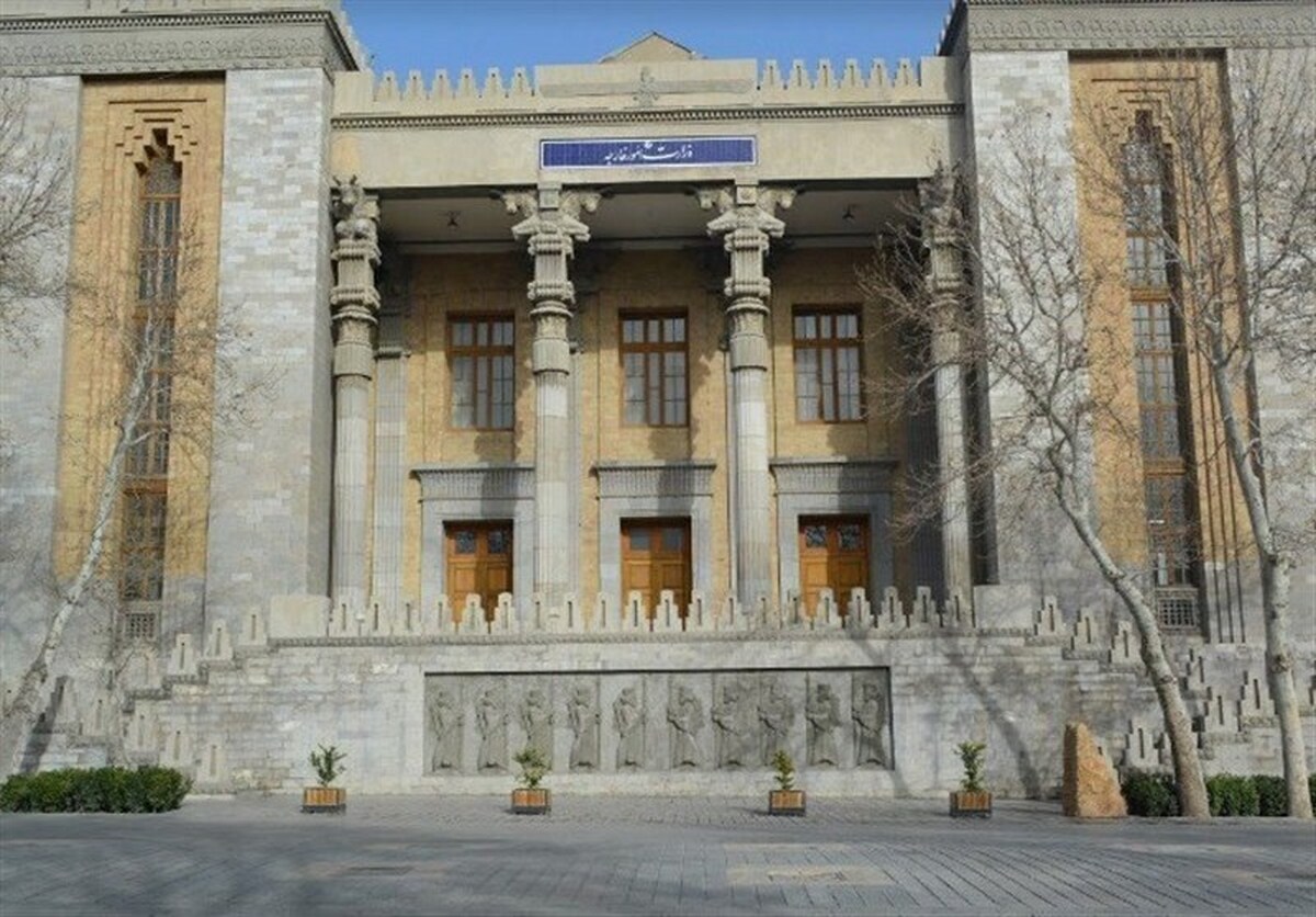 وزارت امور خارجه: به اقدامات خود برای پیگیری سرنوشت ۴ دیپلمات ایرانی ادامه میدهیم