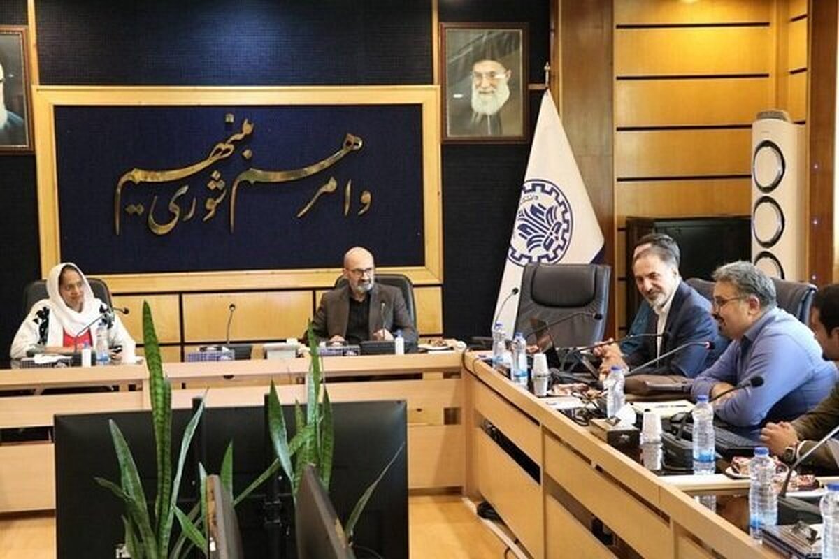 دانشگاه شریف به اتباع خارجی آموزش کارآفرینی می‌دهد