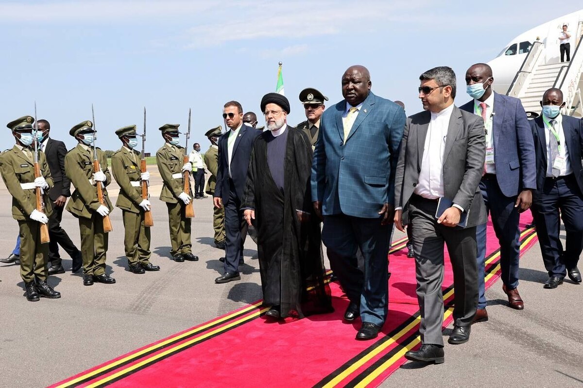 رئیسجمهور اوگاندا از رئیسی استقبال کرد